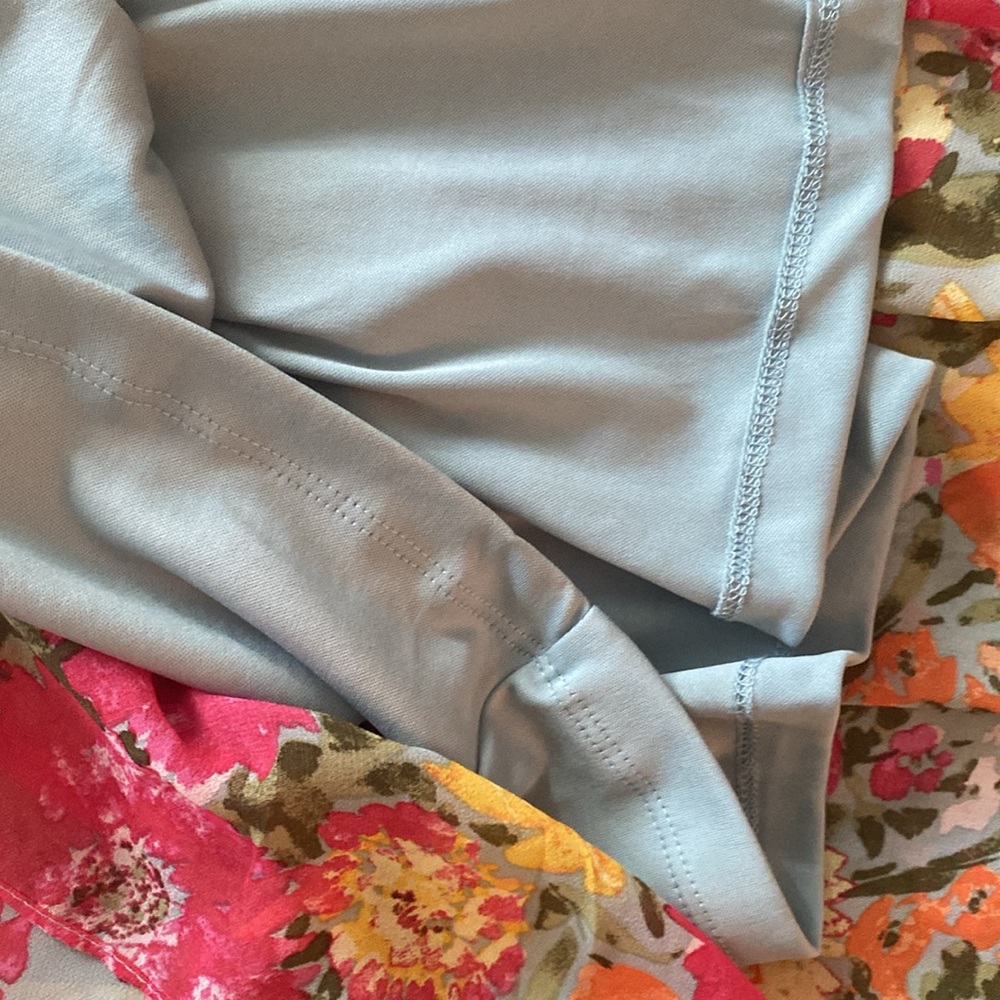 LC Lauren Conrad medium off shoulder floral dress - Picture 10 of 11